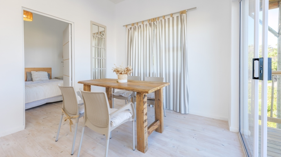 4 Bedroom Property for Sale in Suiderstrand Western Cape